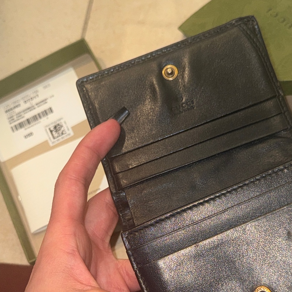Gucci GG Marmont 2.0 Black Leather Card Case with Gold Accent - Picture 3 of 5